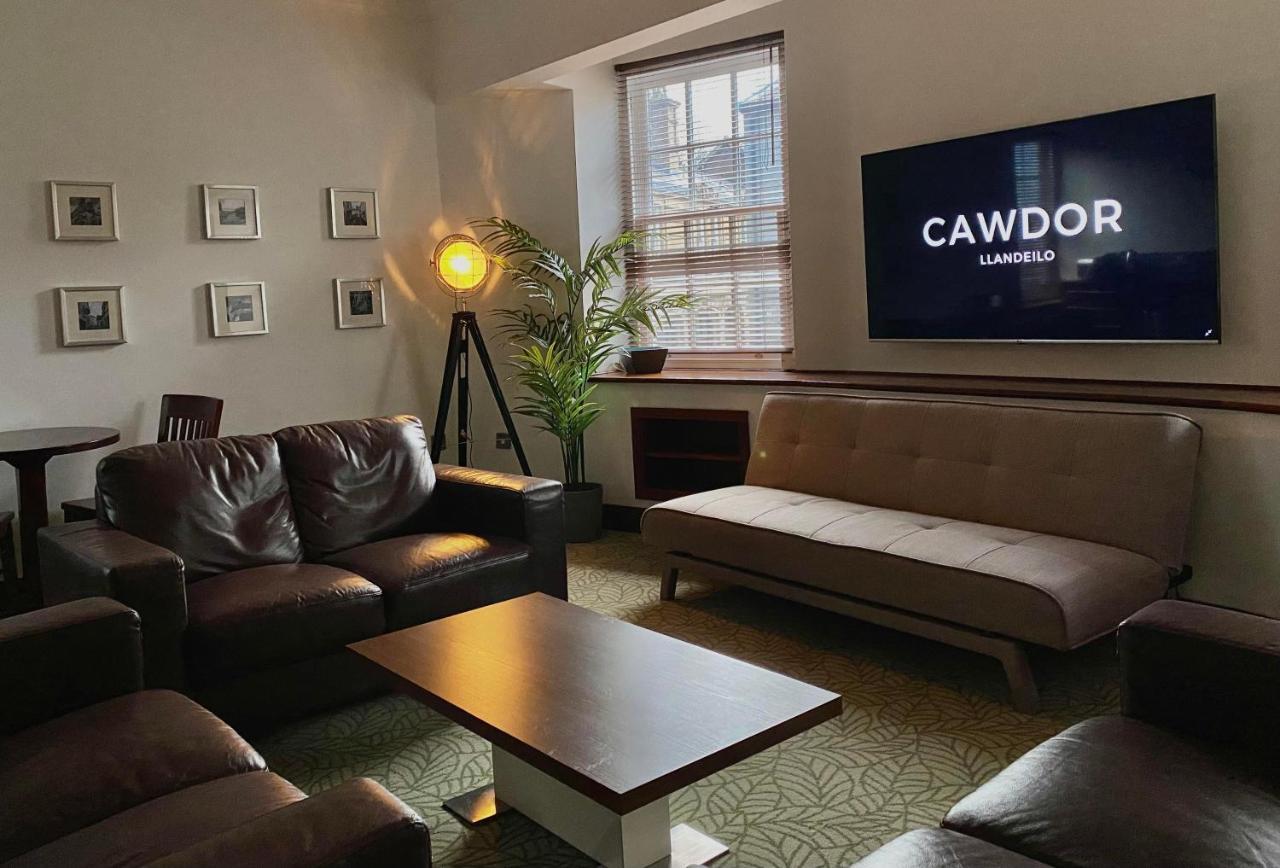 The Cawdor Hotel Llandeilo Exterior photo